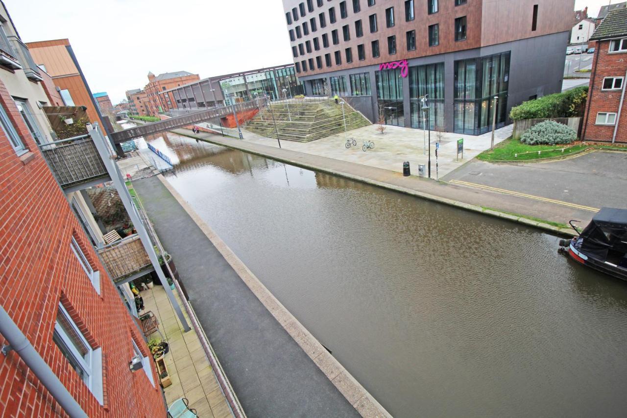 Canal Side Apartment In Chester Luaran gambar