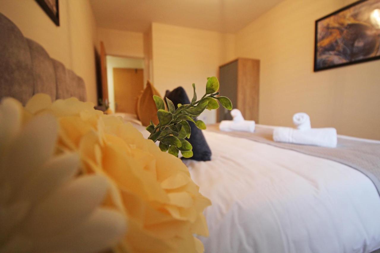 Canal Side Apartment In Chester Luaran gambar
